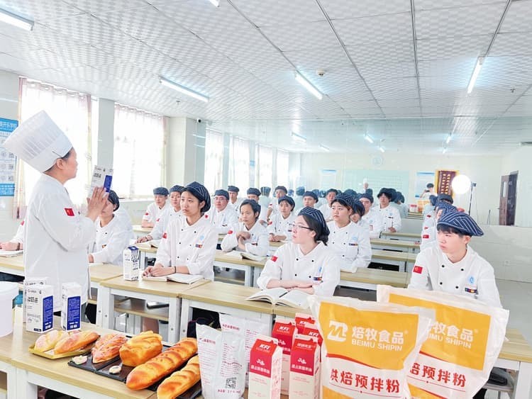 西點(diǎn)烘焙培訓(xùn)